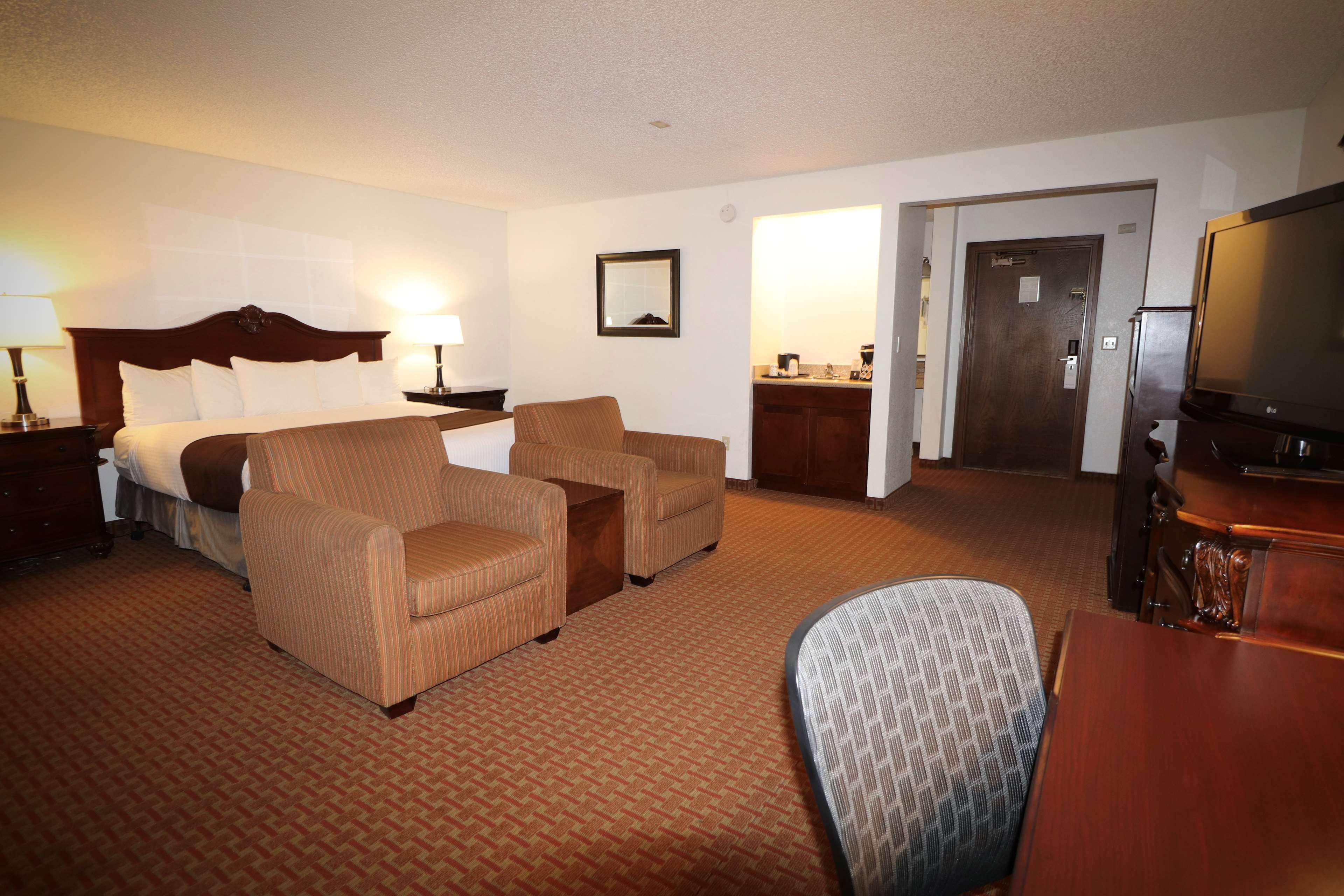 Best Western Chieftain Inn Wenatchee Bagian luar foto