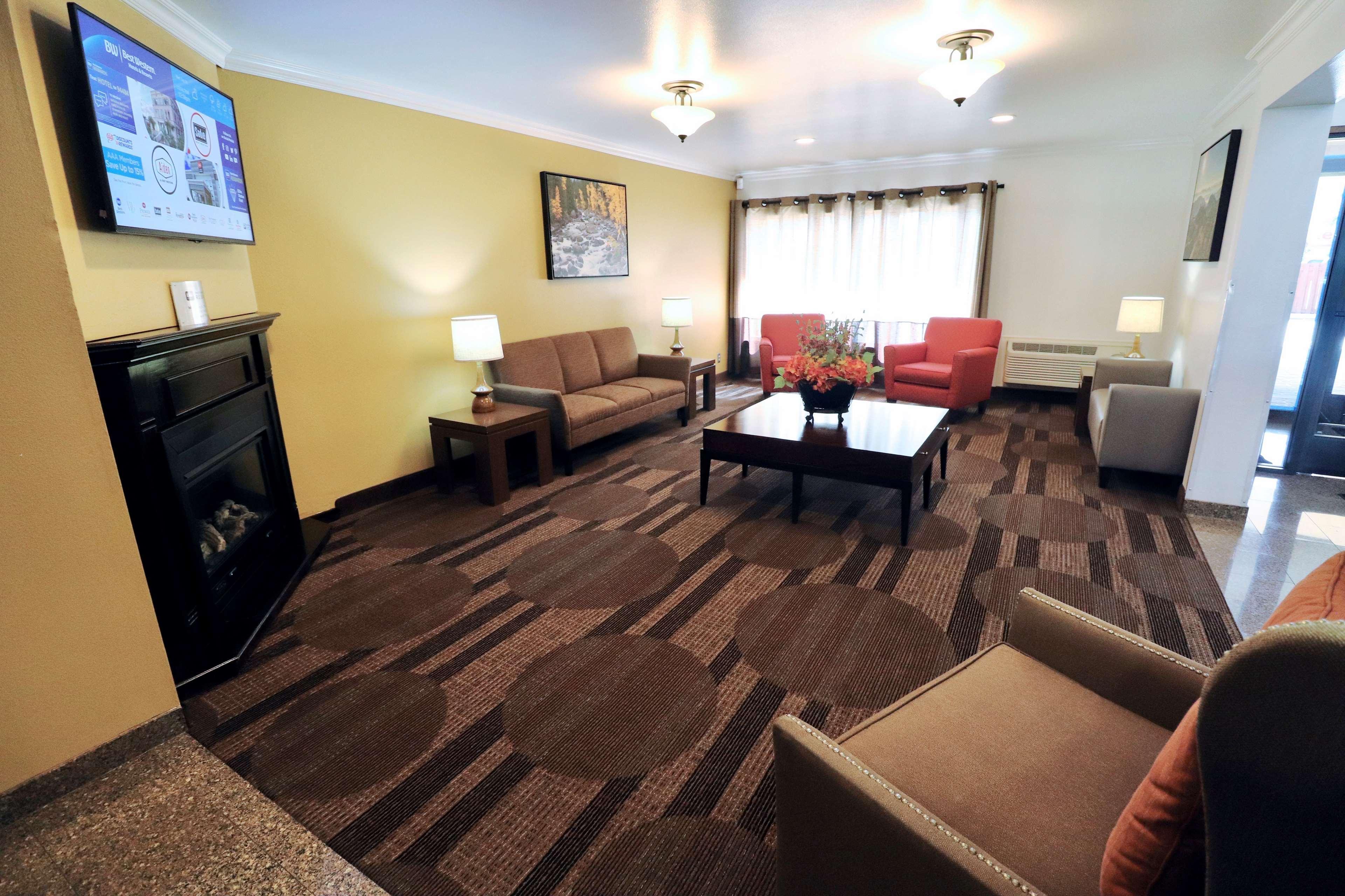 Best Western Chieftain Inn Wenatchee Bagian luar foto