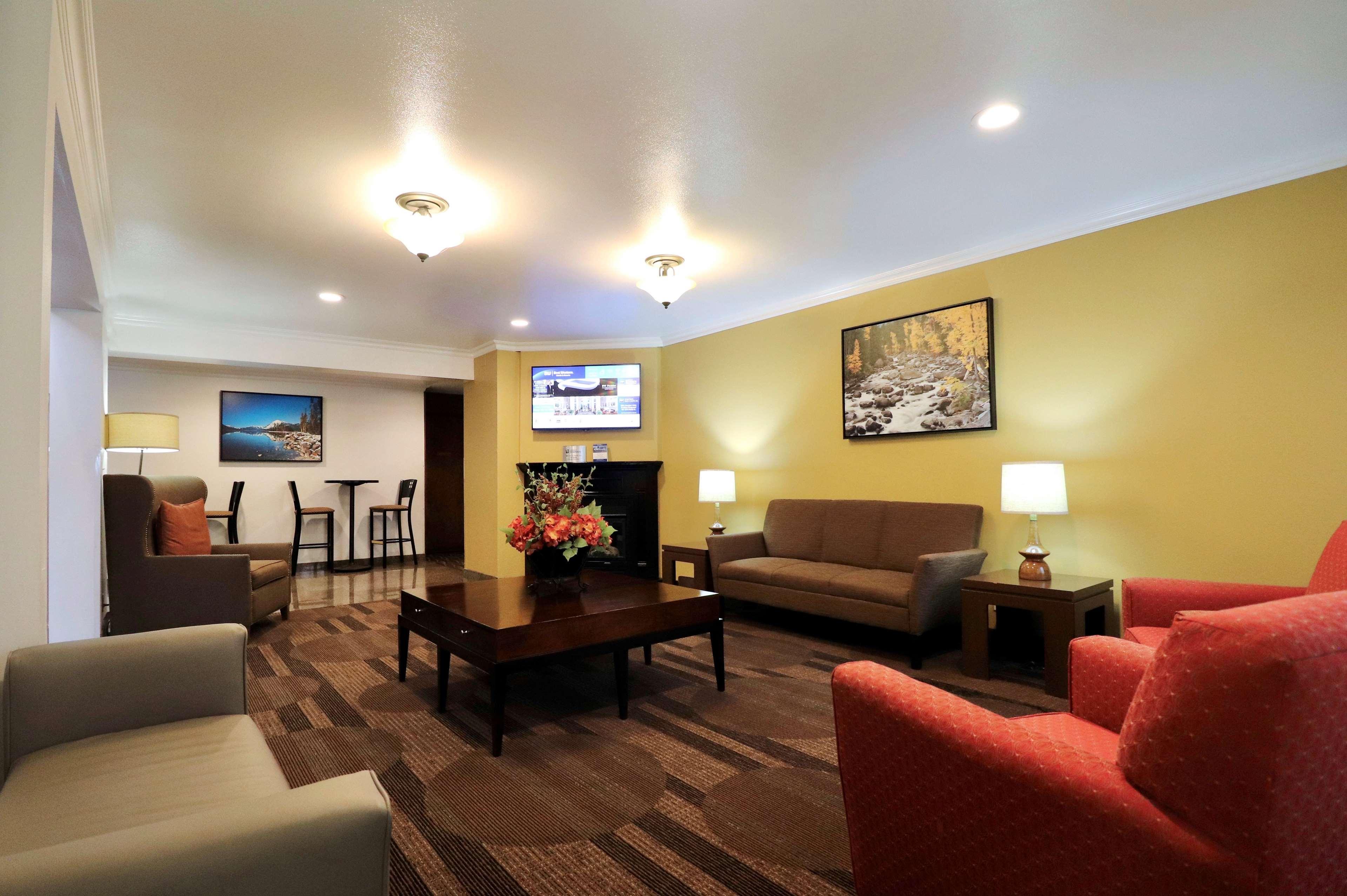 Best Western Chieftain Inn Wenatchee Bagian luar foto
