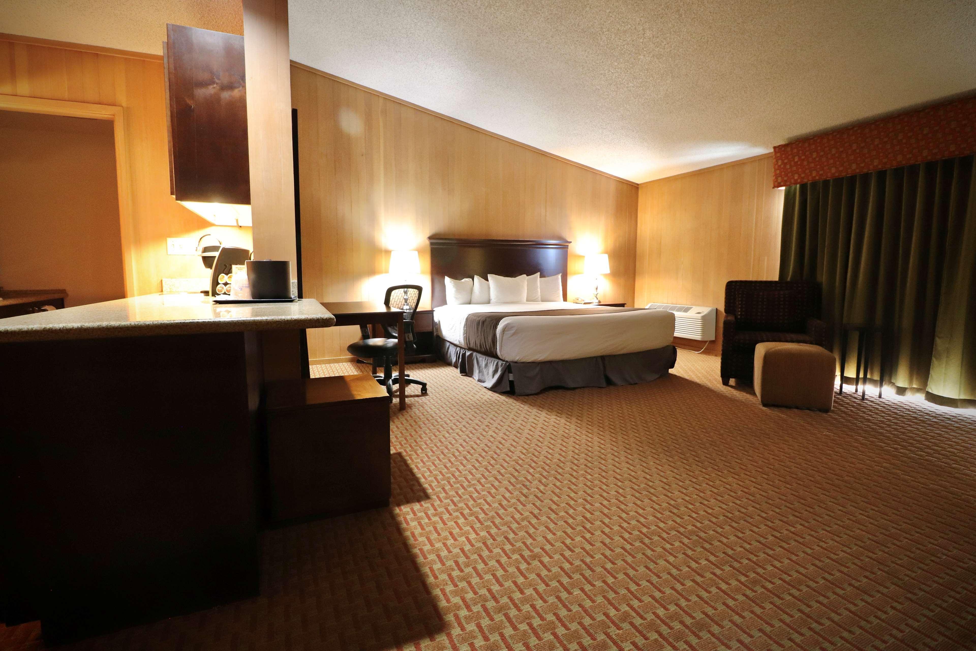 Best Western Chieftain Inn Wenatchee Bagian luar foto