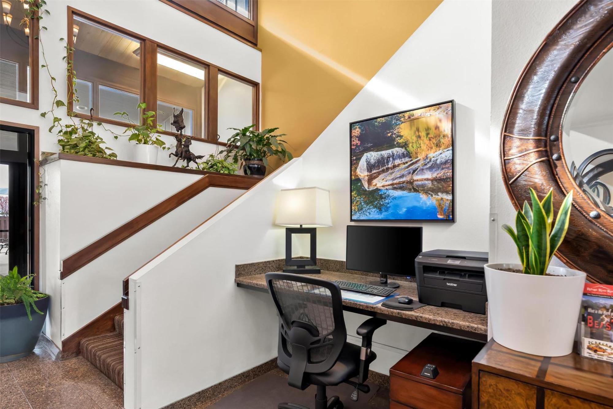Best Western Chieftain Inn Wenatchee Bagian luar foto