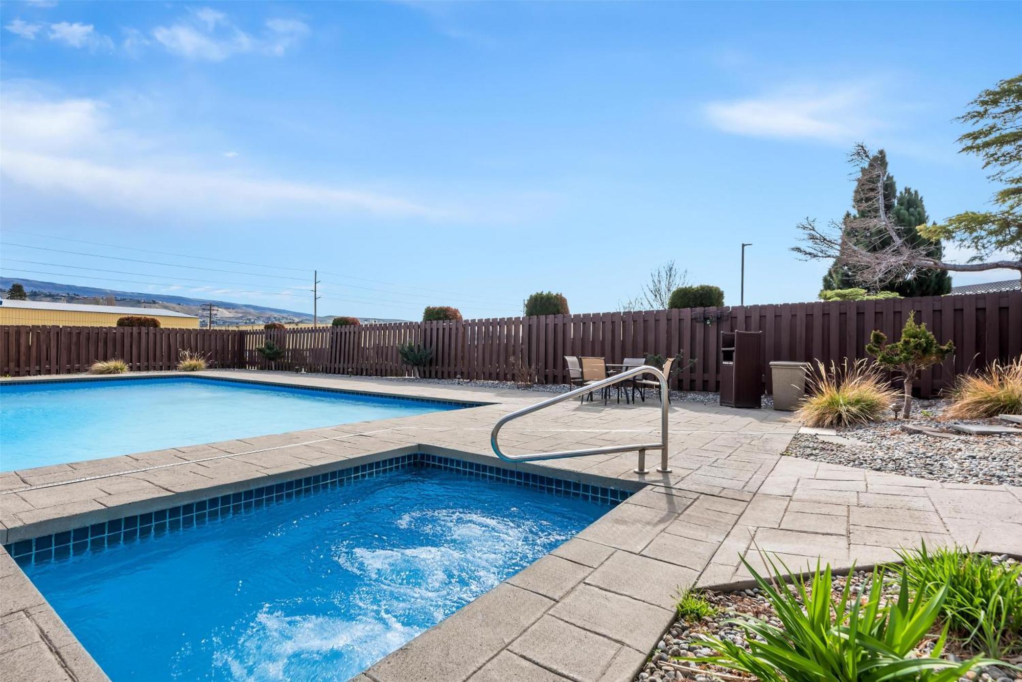 Best Western Chieftain Inn Wenatchee Bagian luar foto