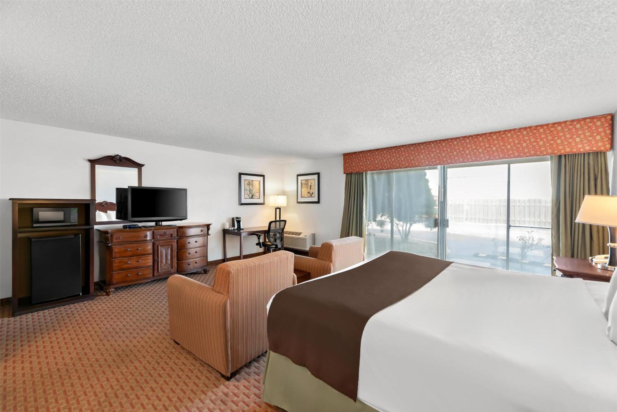Best Western Chieftain Inn Wenatchee Bagian luar foto