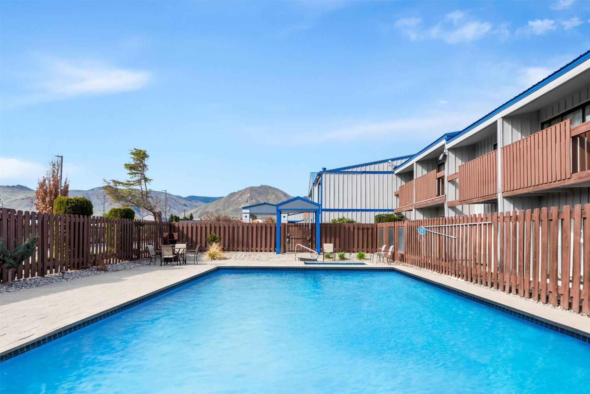 Best Western Chieftain Inn Wenatchee Bagian luar foto