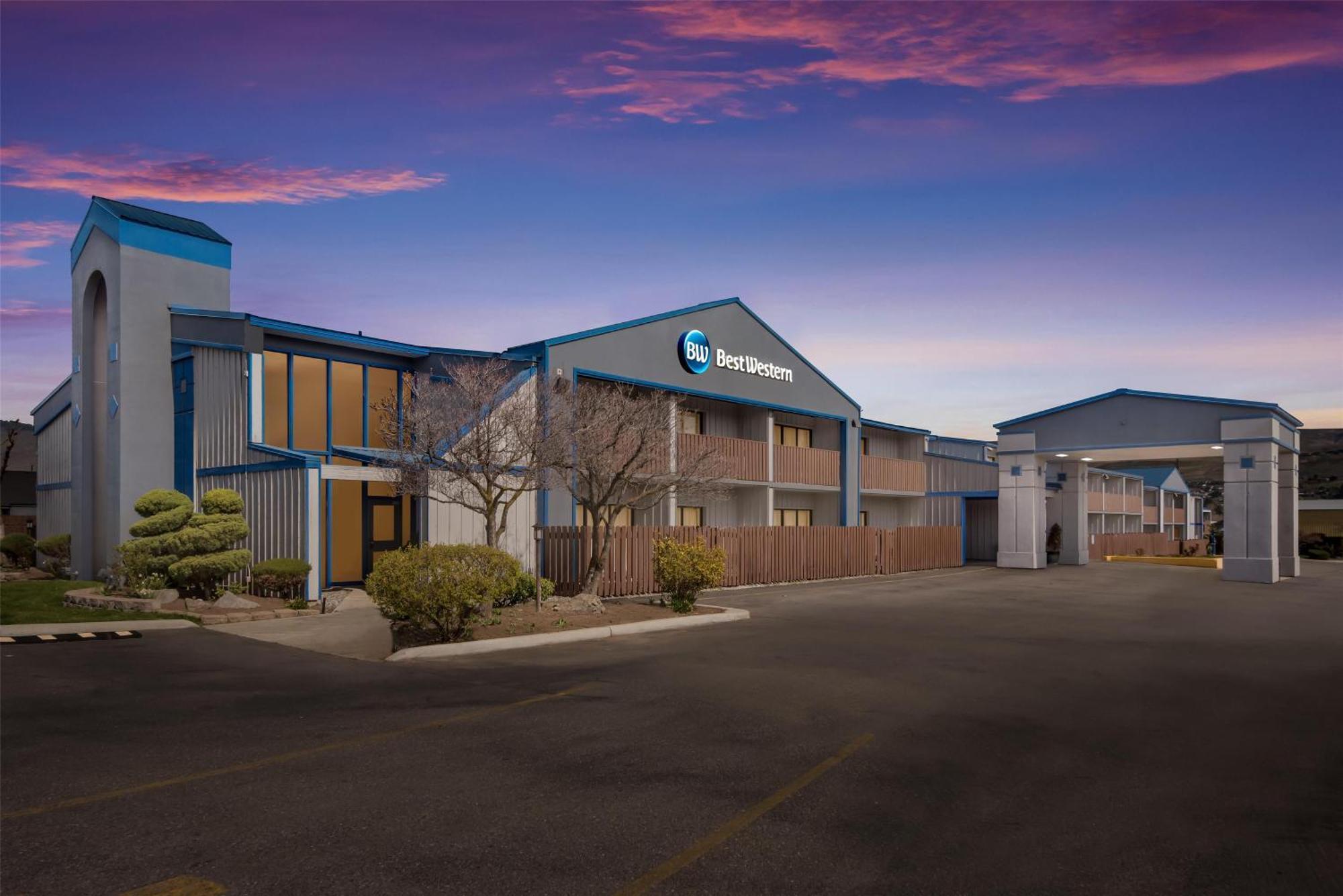 Best Western Chieftain Inn Wenatchee Bagian luar foto